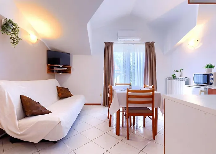 아파트 Bruno-1 By Interhome