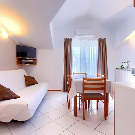 Apartman Bruno-1 By Interhome